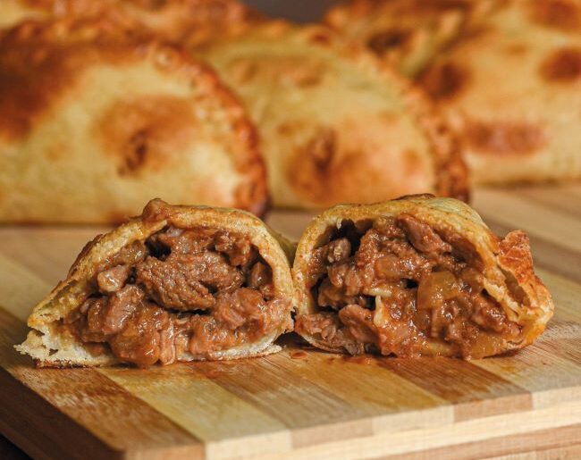 Empanada de Carne Cortada a Cuchillo